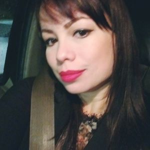 Meet your Posher, Ana m